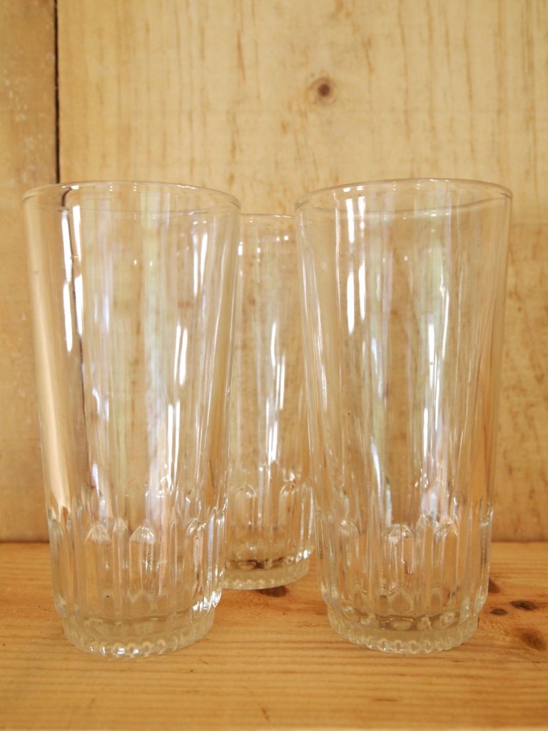 vajilla-duralex-platos-irrompibles-codiciados-en-tiendas-vintage